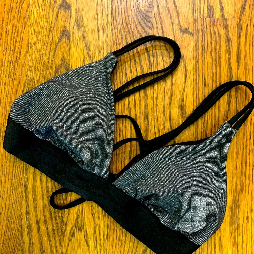 Black / metallic string bikini top. Size S